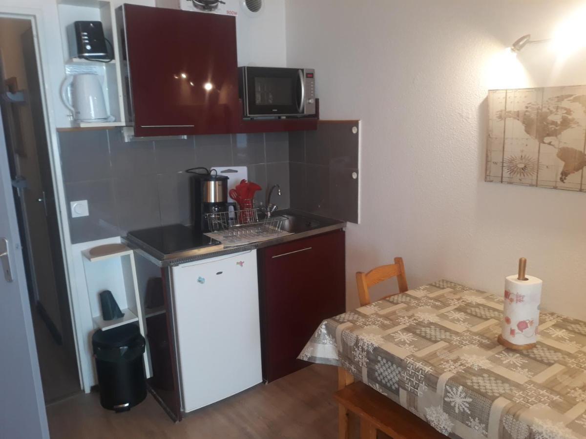 Le Pluton B84 Wifi Apartment